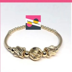 14kt gold filled beaded handmade bracelet